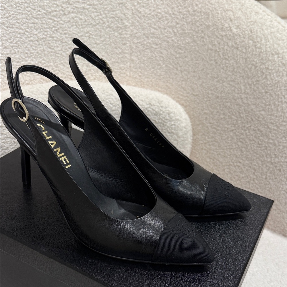 CHANEL Black Slingback Heels - Picture 2 of 6